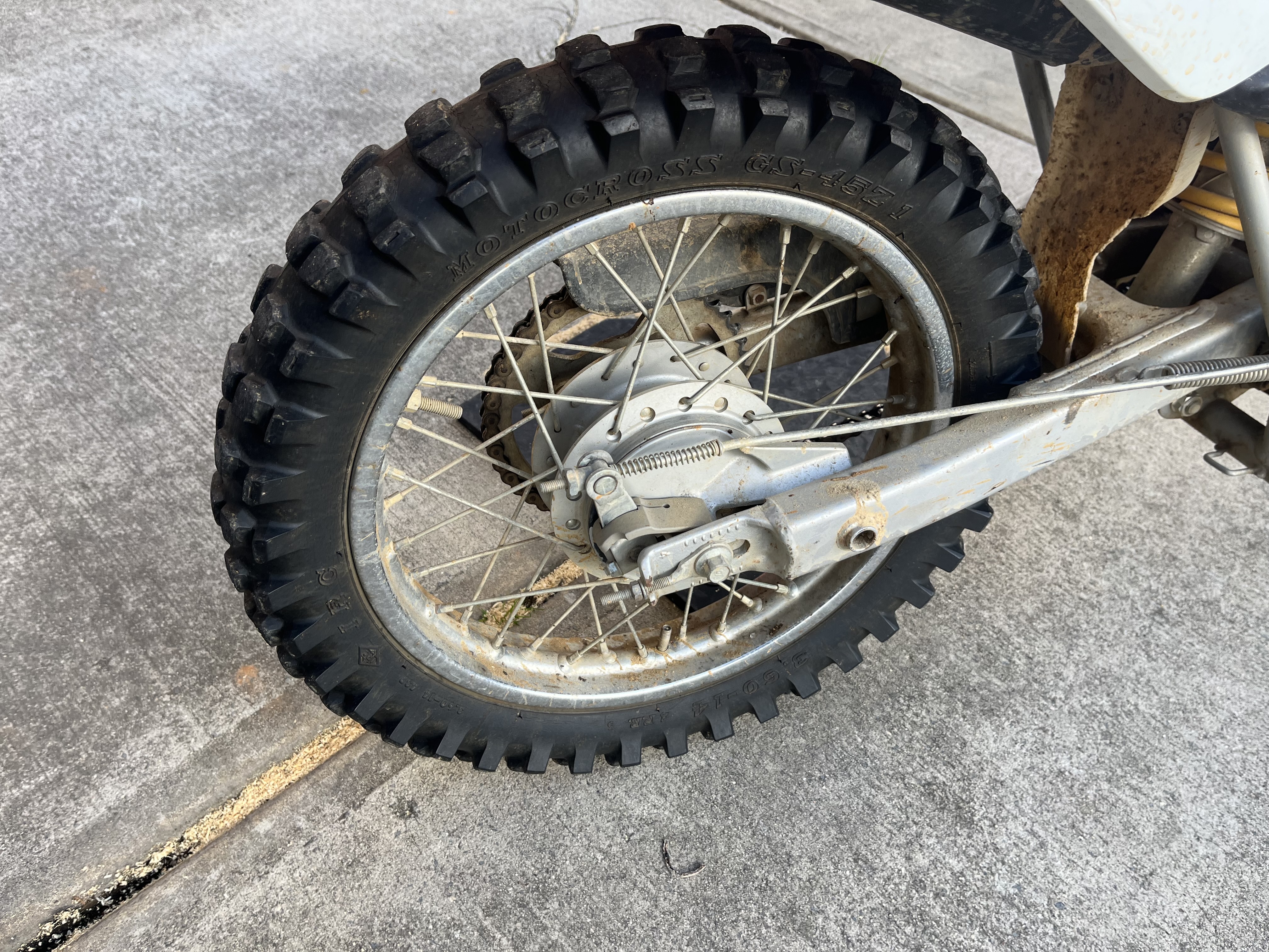 Right side — race number 357